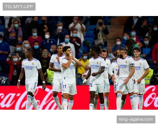 皇马体系漏洞暴露：数据优势下问题显现，对赛季走势形成制约